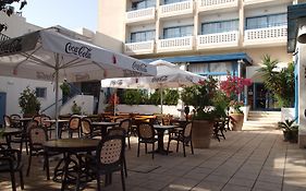 Paphiessa Hotel & Apartments
